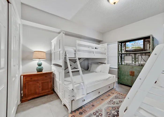 Palacio Unit 1001 *